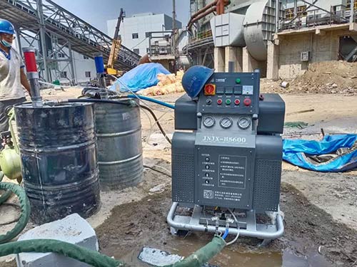 H5600垃圾处理厂垃圾池聚脲防腐喷涂机