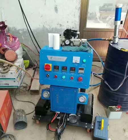 发泡聚氨酯设备选购技巧(图1) 发泡聚氨酯设备选购技巧